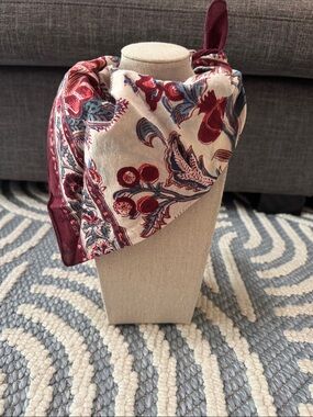 ANOKHI Cotton Triangle Scarf / Block Print Neck Scarf